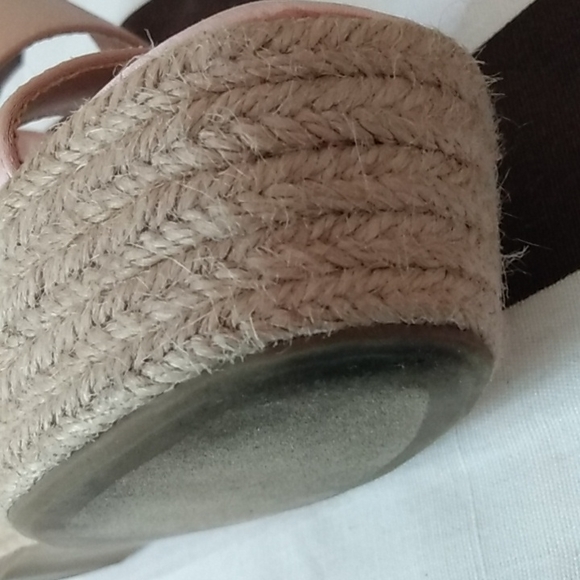 Shoes - Picture 7 of 11